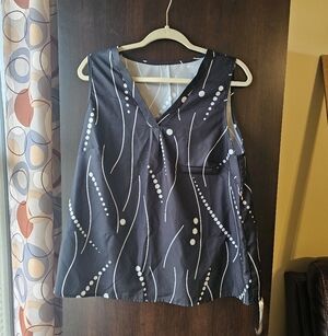 Black Sleeveless Top with White Pattern